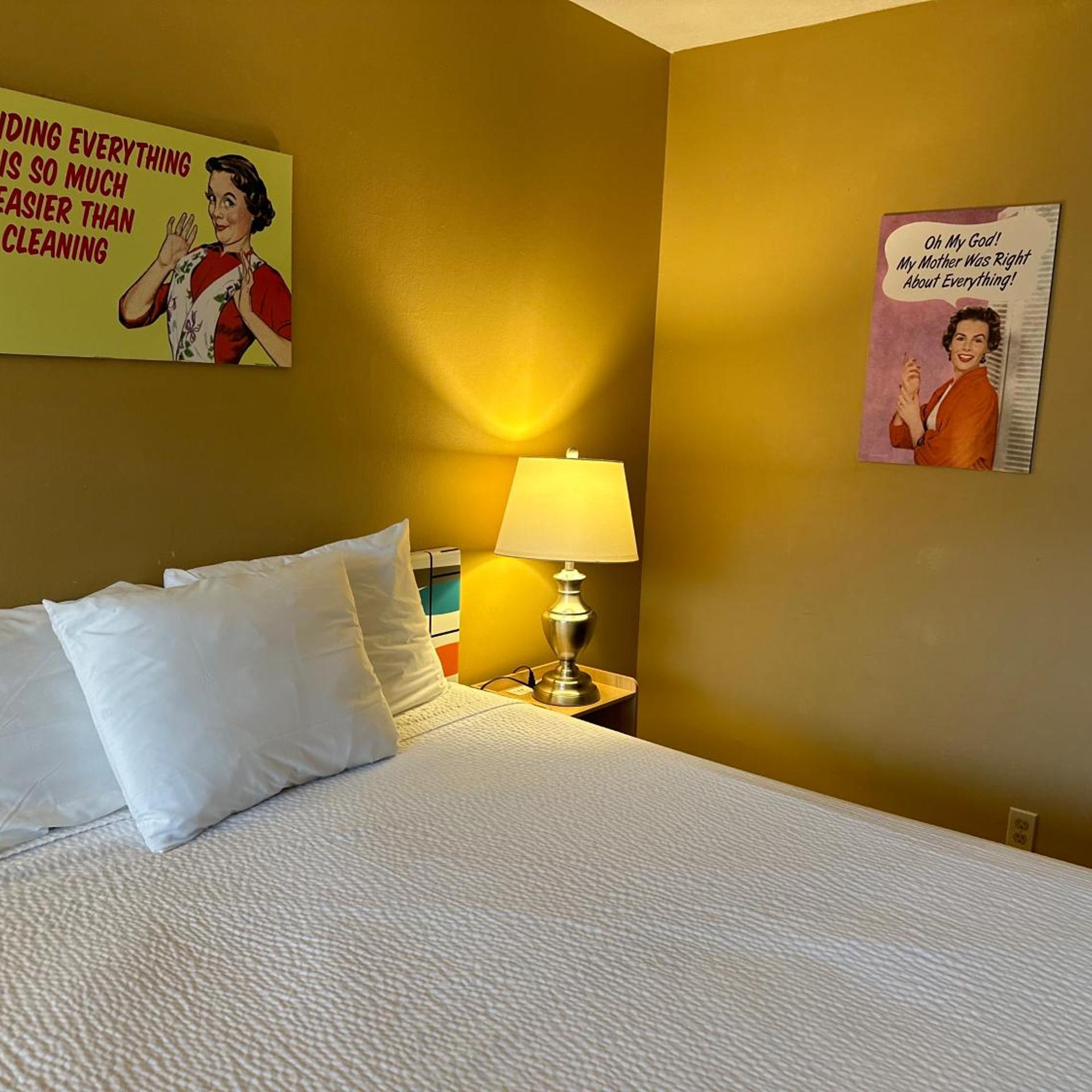 Atomic Motel 10/33