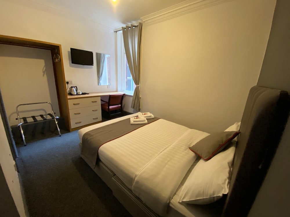 Oyo Alumhurst Hotel 25/54