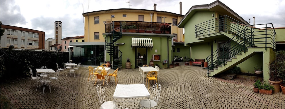 Hotel Bernardino 5/62