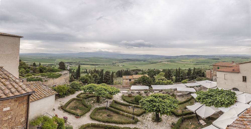 Relais Ii Chiostro Di Pienza Hotel 64/72