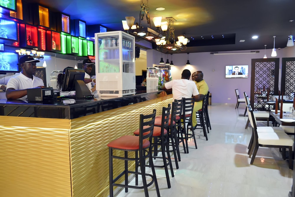 De Santos Hotel Awka 25/32