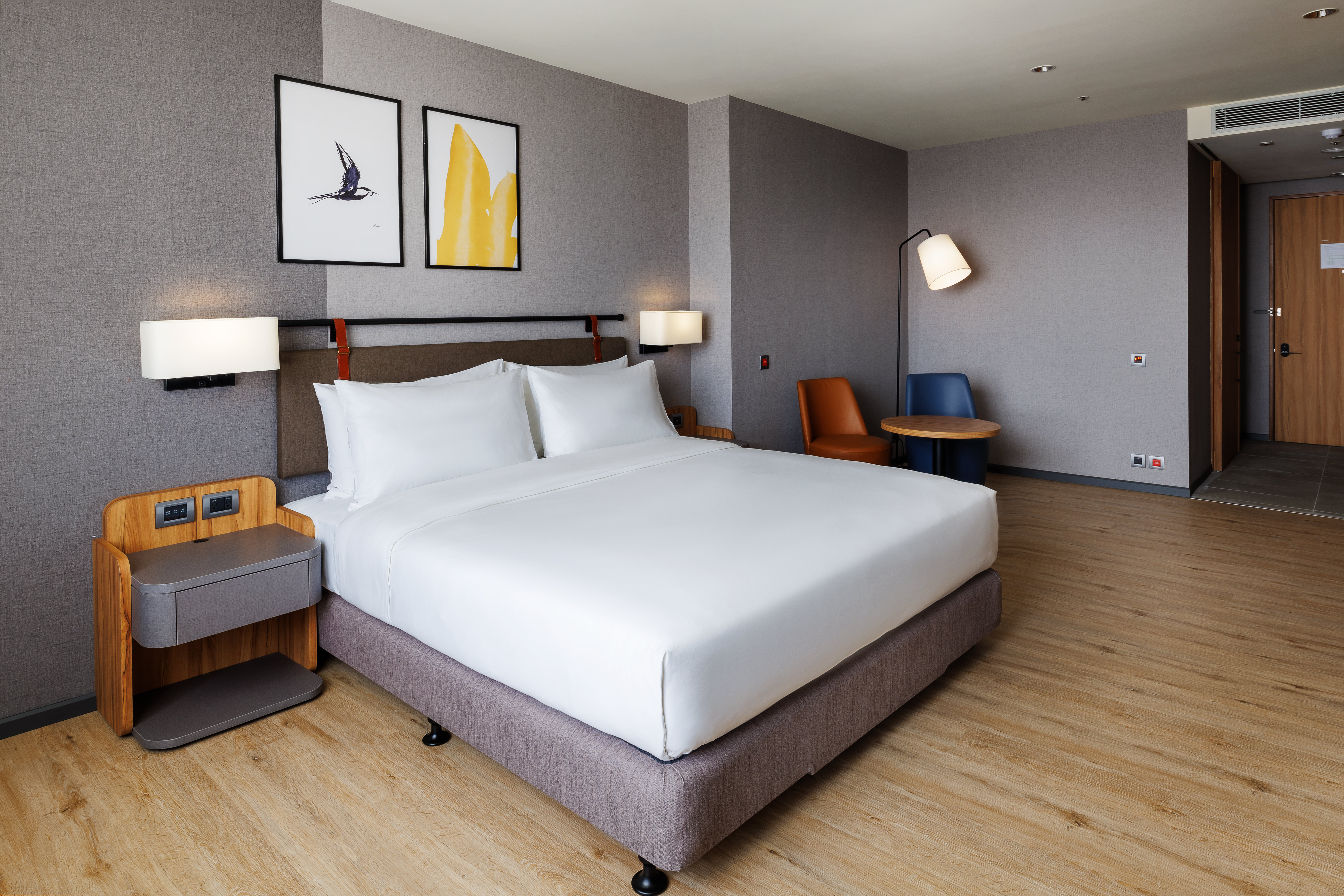 Premium, King Bed, Accessible