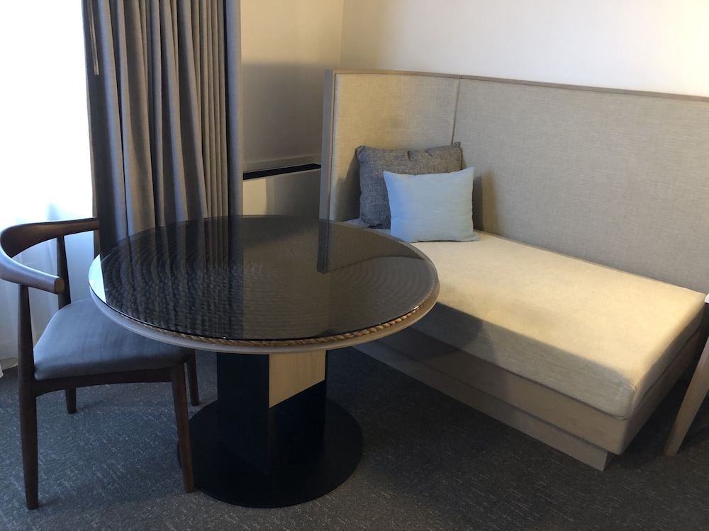 Doubletree By Hilton St Johns Harbourview 41/44