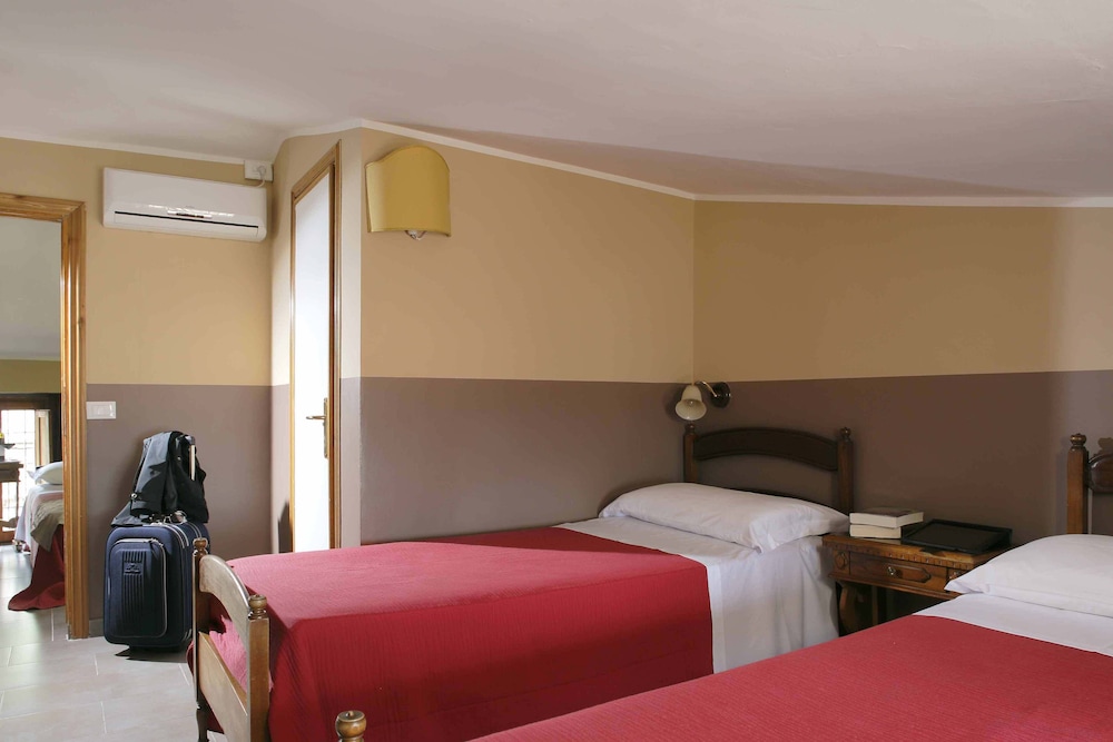 Properzio Hotel 13/25