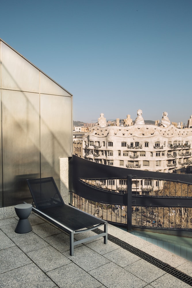 Suites Avenue 41/46