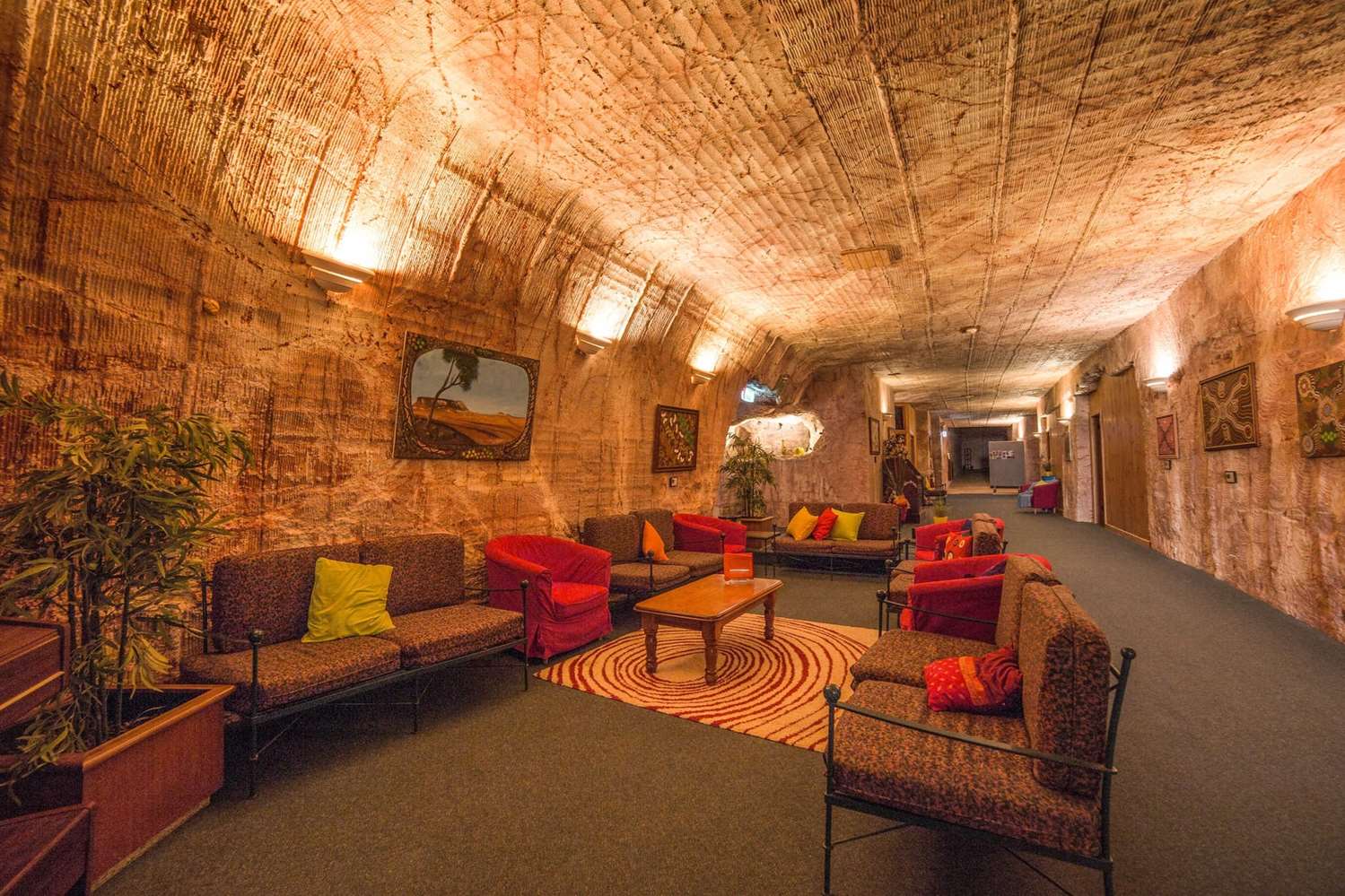 Coober Pedy Experience Motel 2/4
