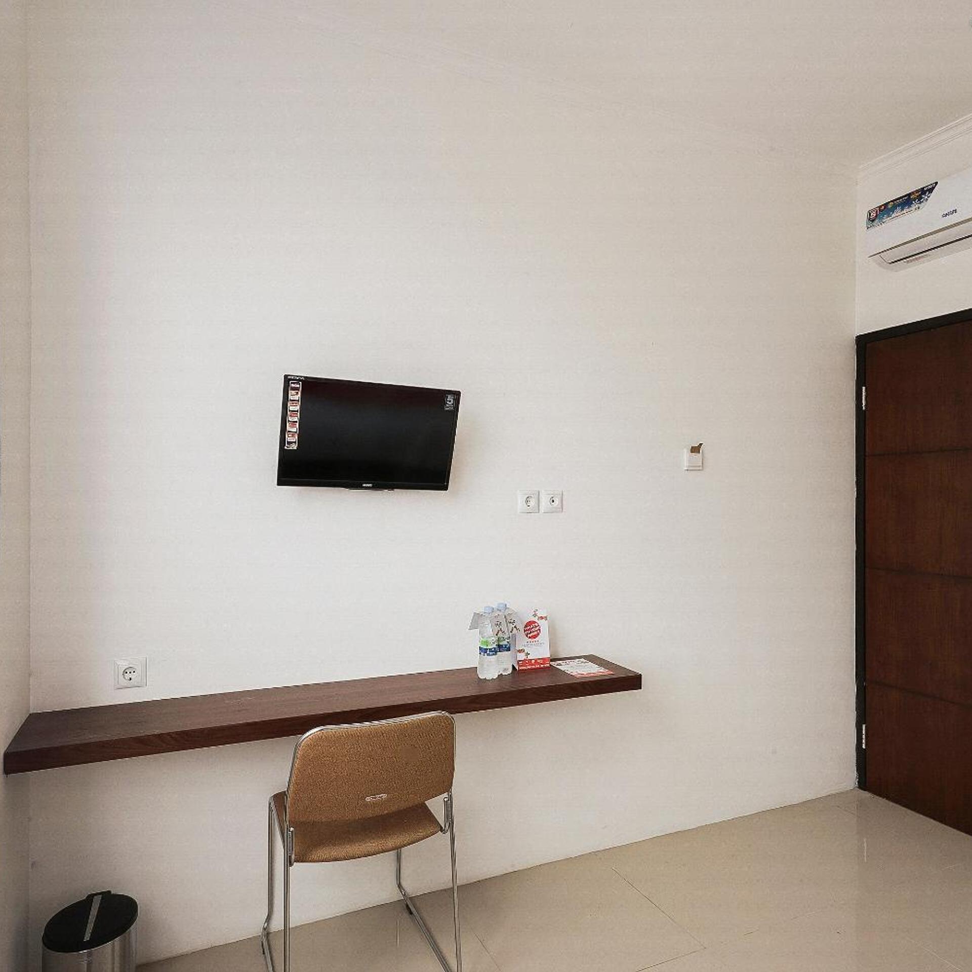 OYO 2183 Cibeureum Residence Near Rumah Sakit Rajawali (ex OYO 2183 Cibeureum Residence) 12/50