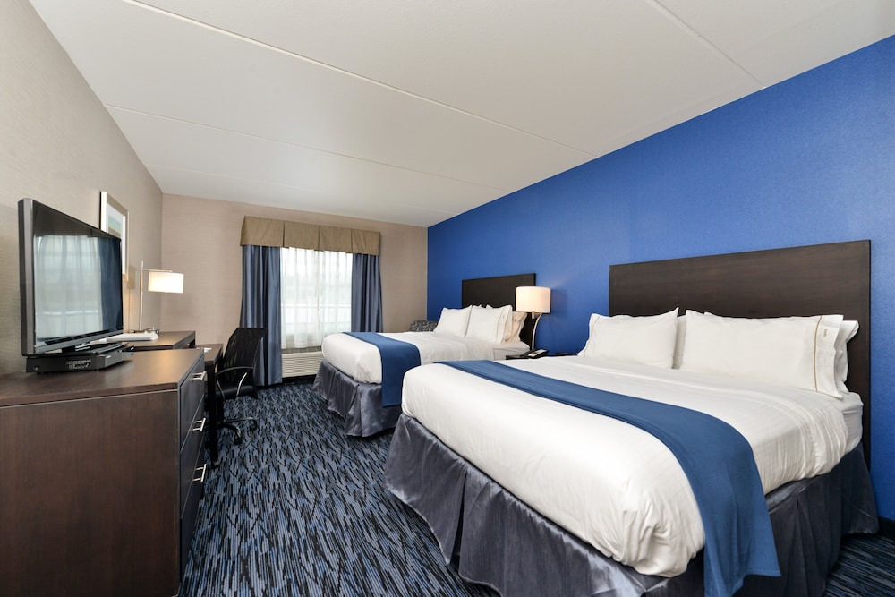 Holiday Inn Express and Suites Peekskill-Lower Hudson Valley 10/55