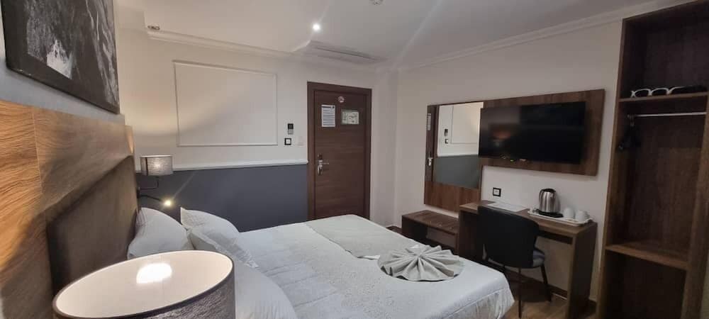 LOUNIS HOTEL 25/36