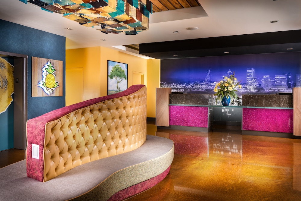 Lobby at Hotel Rose - A Staypineapple Hotel, PORTLAND - OR