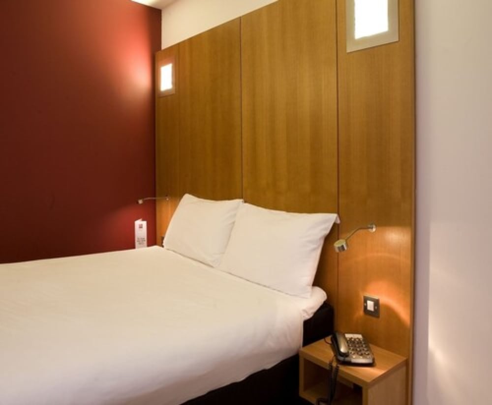Ibis Swansea 28/63