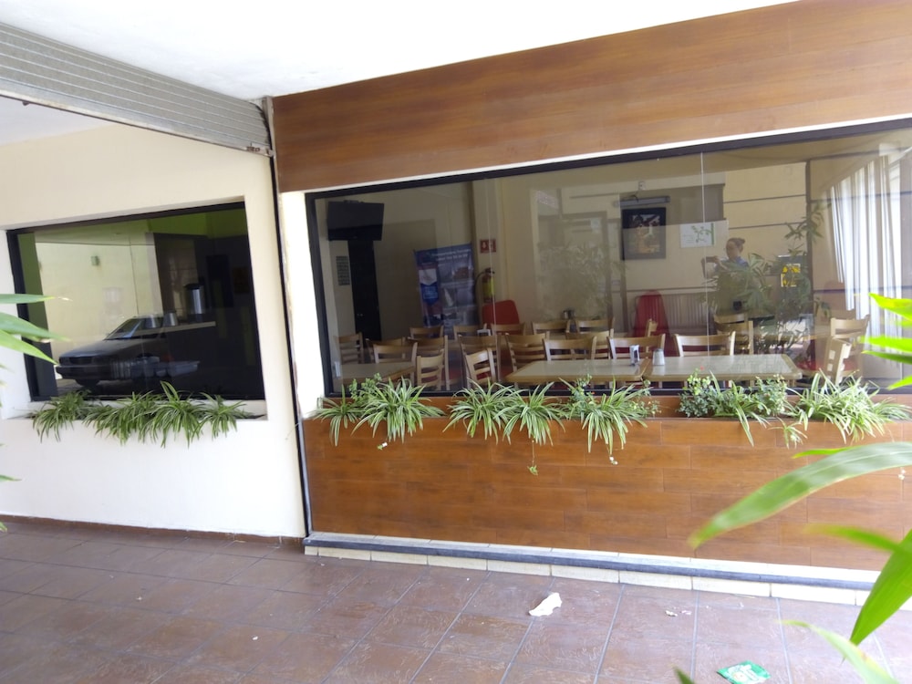 Hotel Madrid Tuxtla 4/50