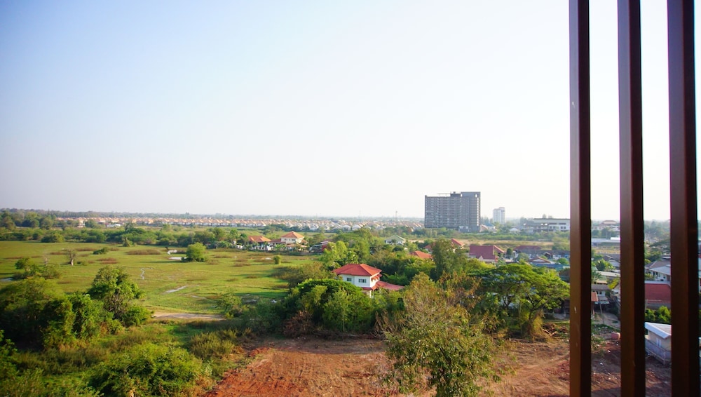 185 Residence 42/50