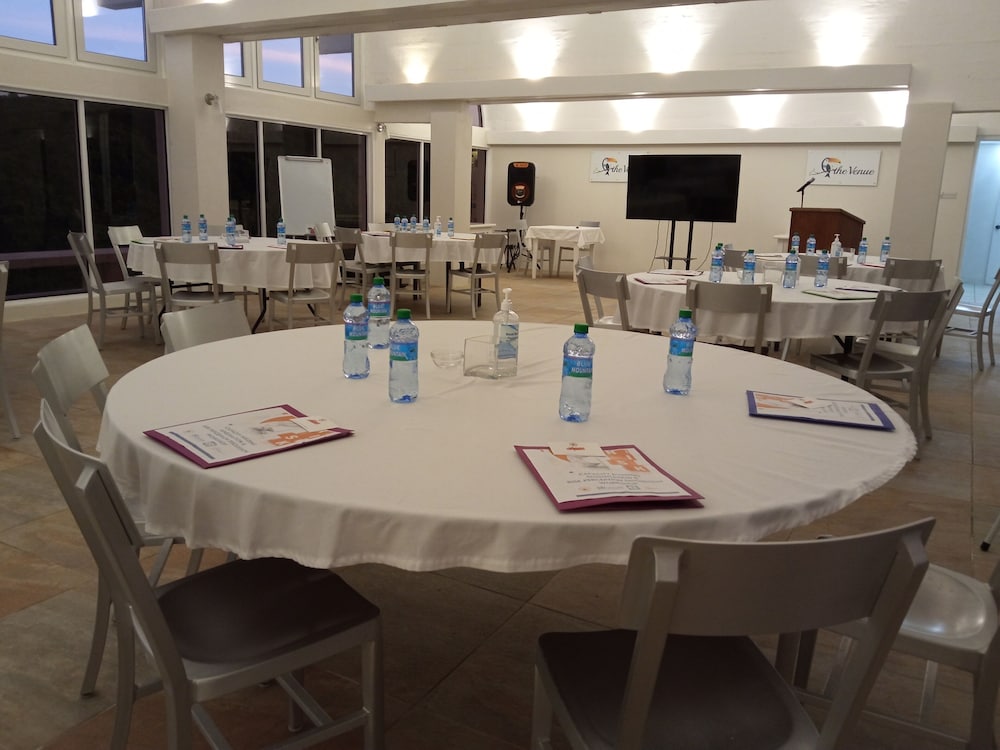 SPRING HOUSE BEQUIA 34/50