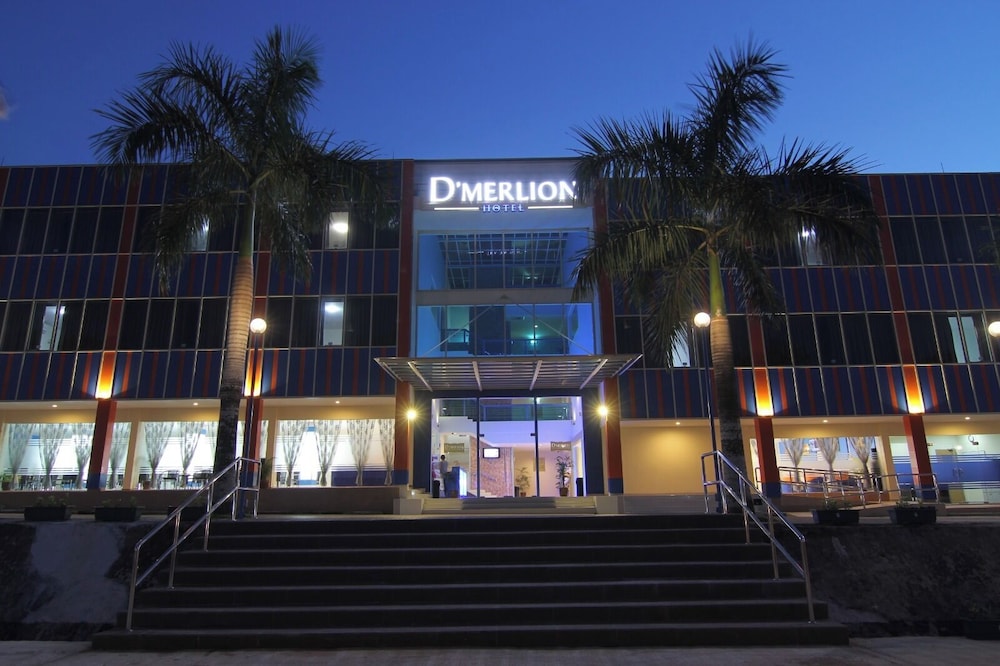 D'MERLION HOTEL 4/55
