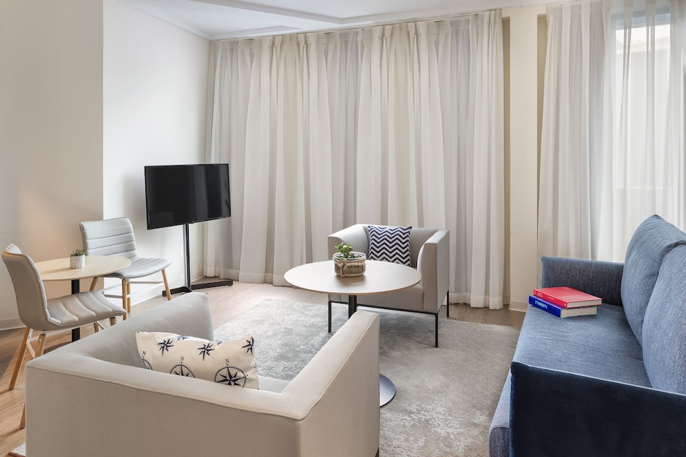 INNSiDE Madrid Valdebebas 55/61