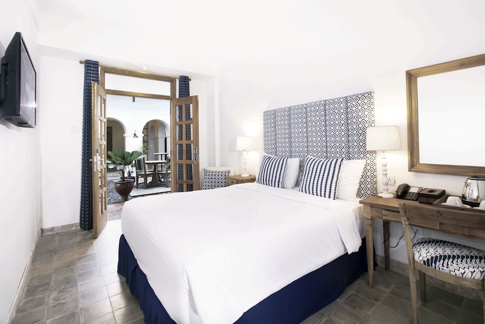 DELUXE, DOUBLE BED, GROUND FLOOR