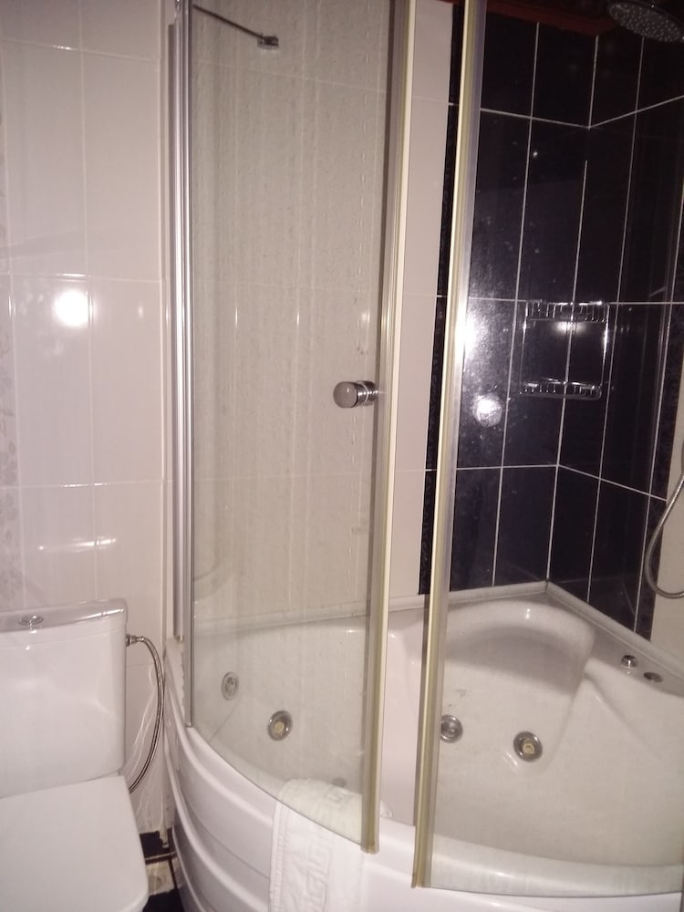 Cihan Hotel 46/49