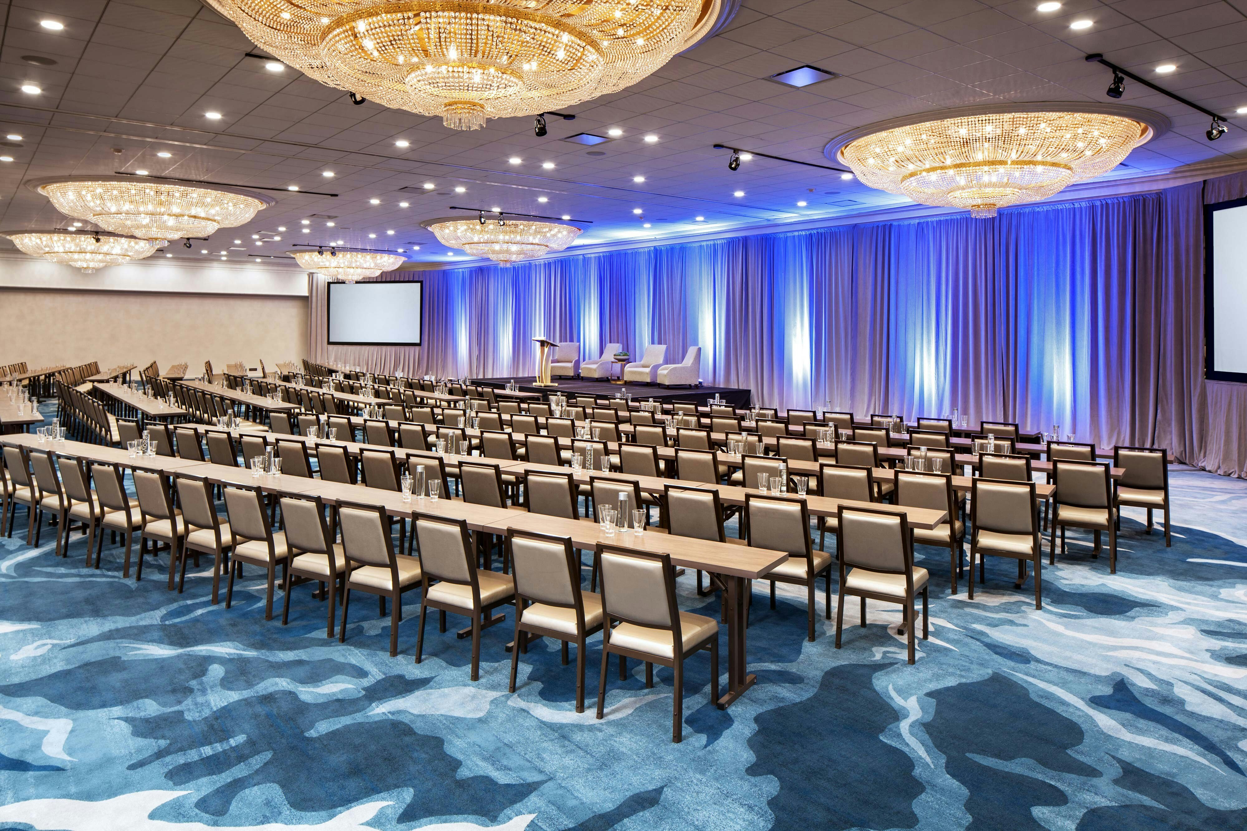 The Westin Oaks Houston at the Galleria 53/58