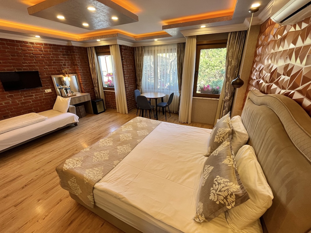 Meydan Suites 24/50