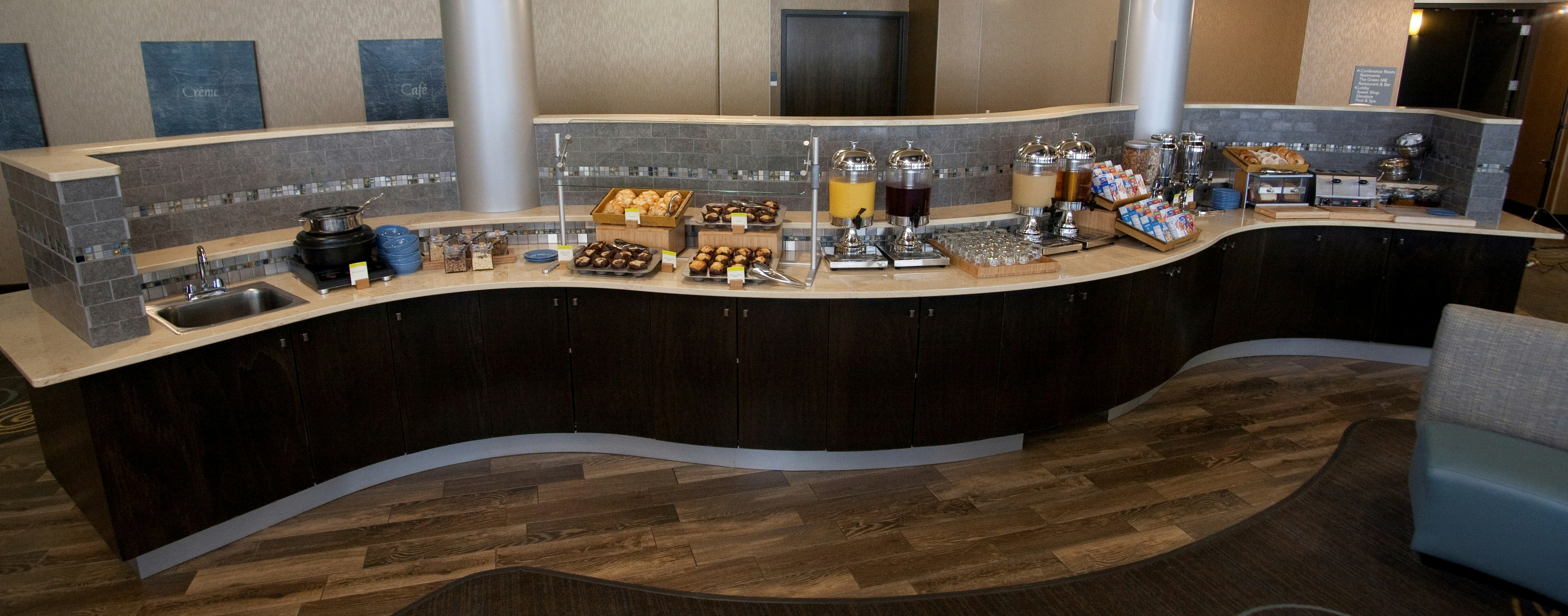 Doubletree By Hilton Hotel Bemidji 27/35