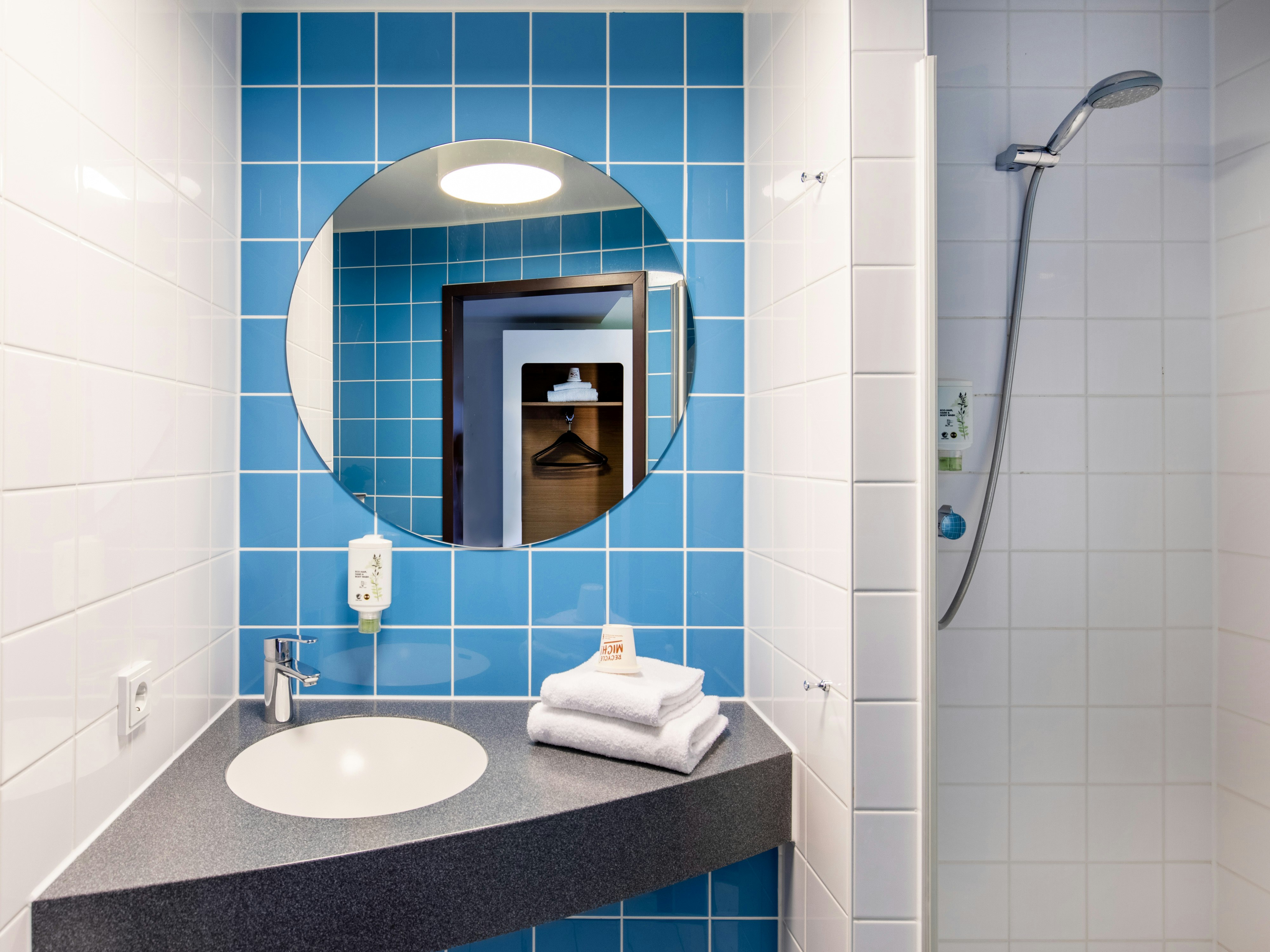 B&B Hotel Hamburg Wandsbek 31/31