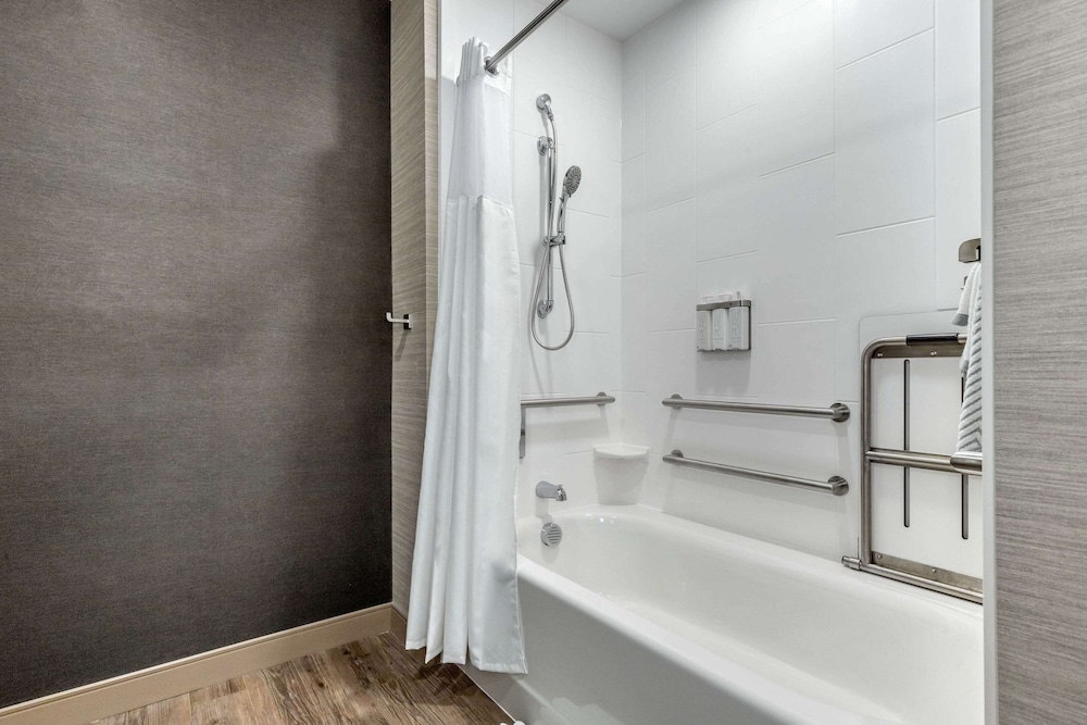 Cambria Hotel Fort Mill 14/50