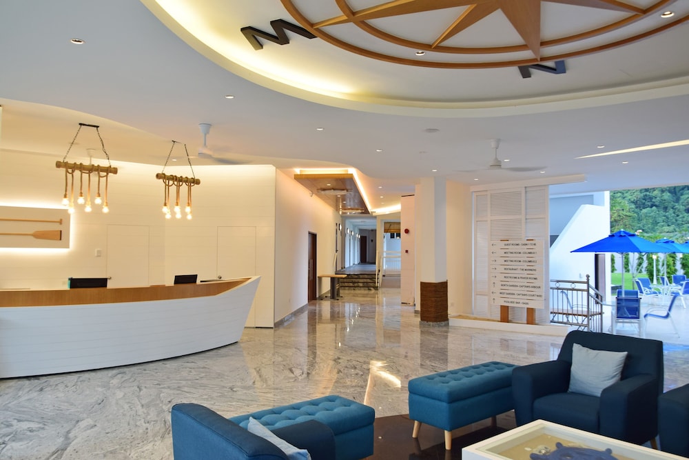 AVI Pangkor Beach Resort 14/38
