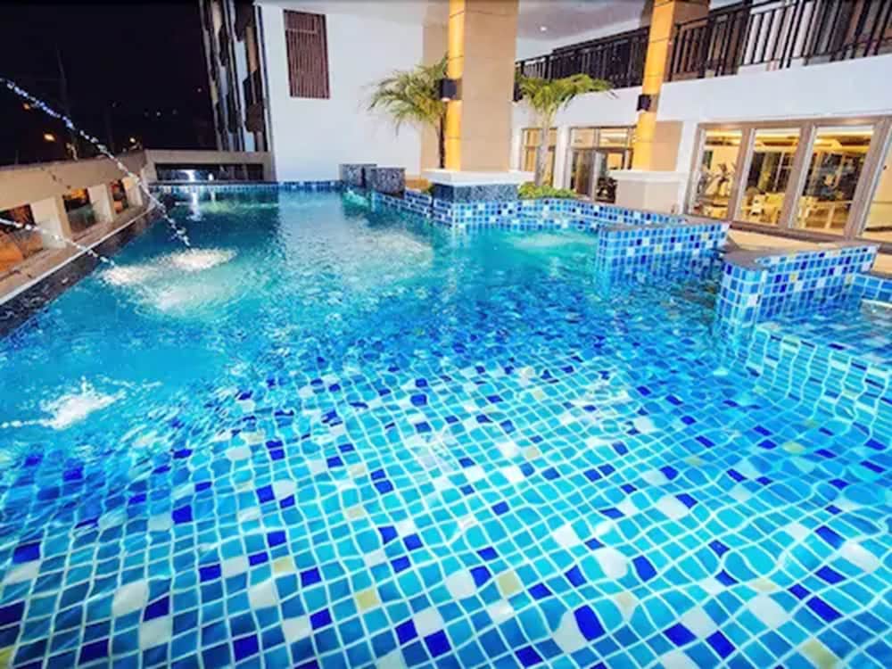 MARCH HOTEL PATTAYA 38/42