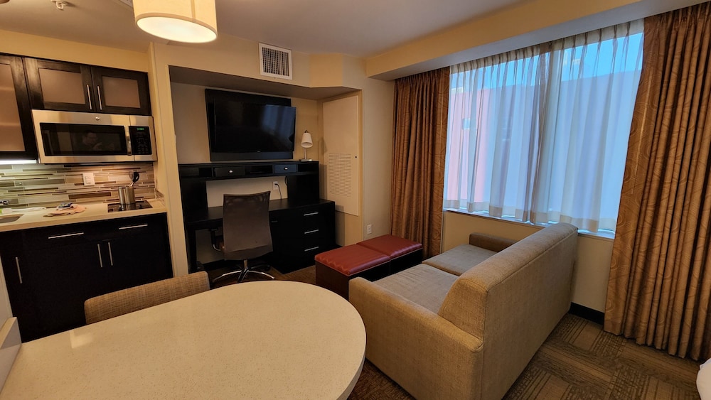 Staybridge Suites Denver Downtown 43/79