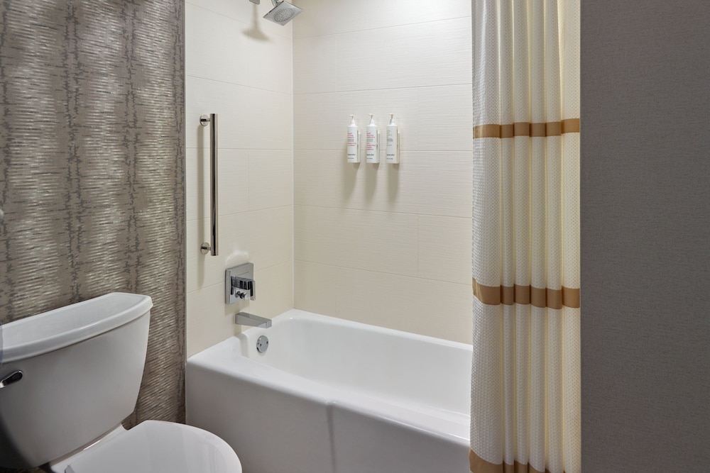 Chattanooga Marriott Downtown 50/50