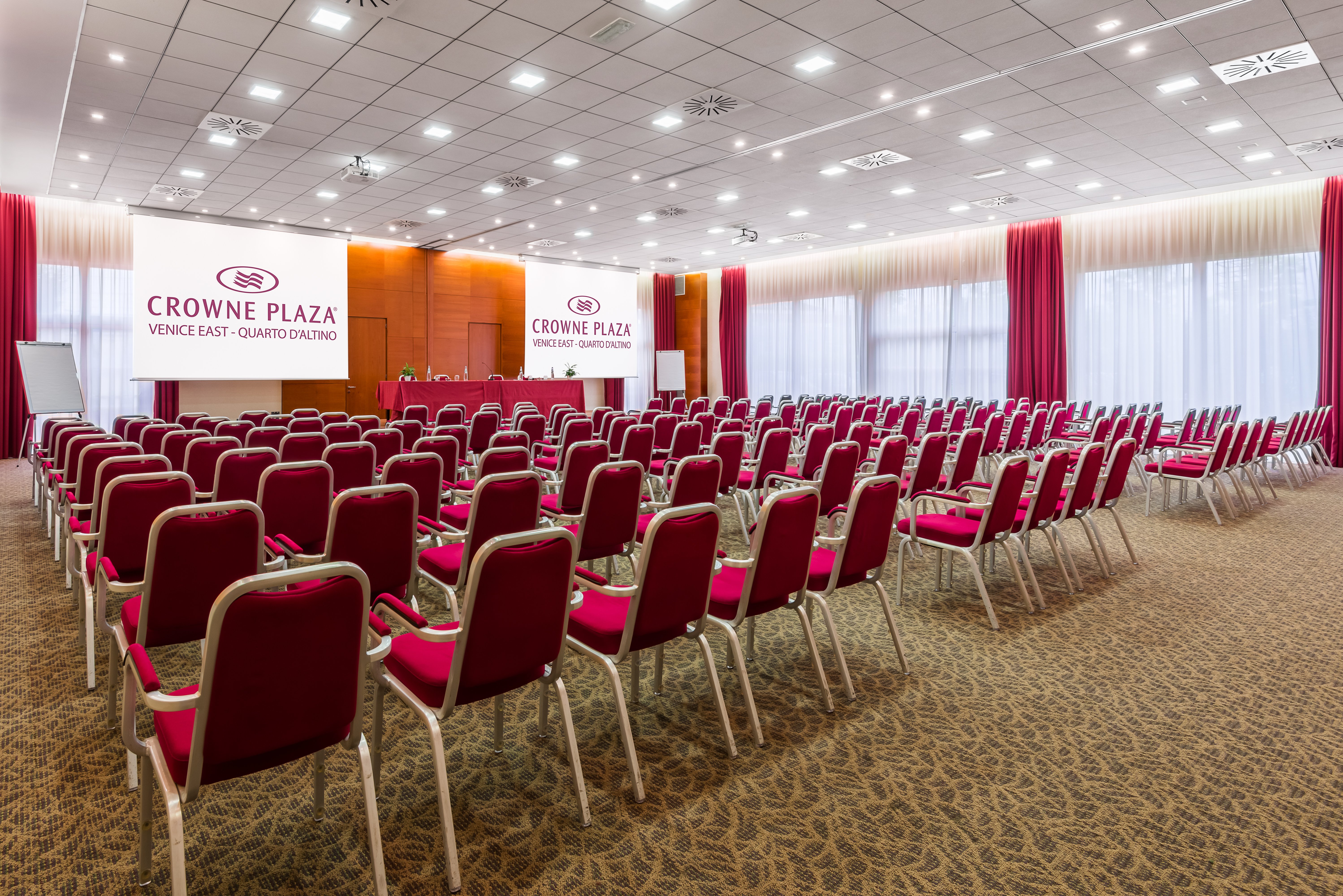 Crowne Plaza Venice East 62/67