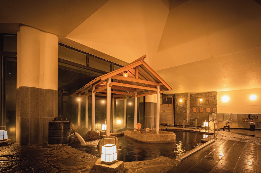 swimming pool spa
