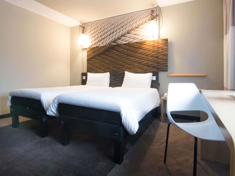غرفة بسريرين منفصلين لذوي الإعاقة، Ibis Poznan Centrum 3/8