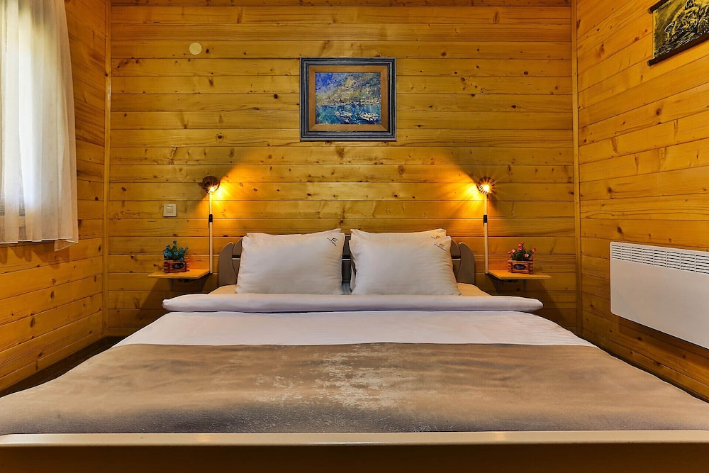 Garni Eco Hotel Elite Kolasin 41/82