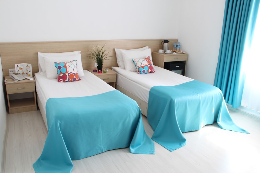 Payidar Hotel 21/41