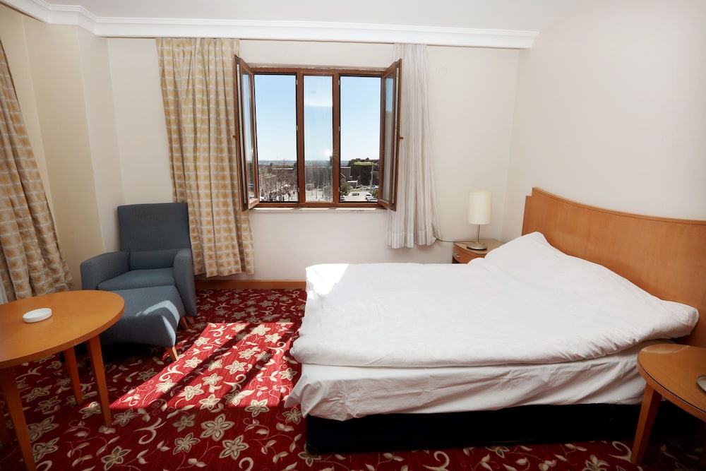 Diyarbakir Otel 7/10