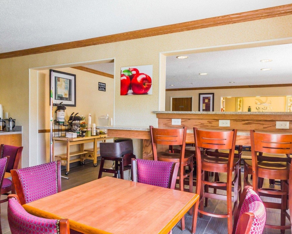 Quality Inn & Suites Golden - Denver West 33/41