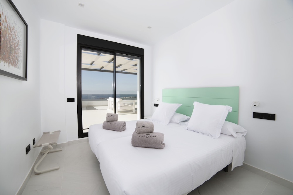 Semi Room, 2 Bedrooms, Junior, Penthouse, Double and Twin Beds, Terrace، ESTEPONA HOLIDAY HILLS 6/10