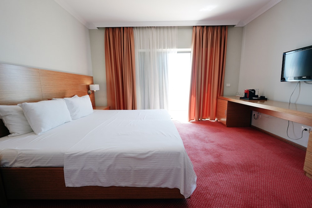 JUNIOR SUITE, SEA VIEW, BALCONY