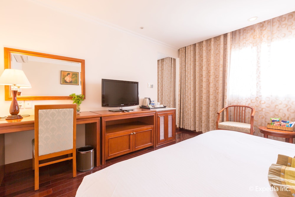 First Hotel 37/71