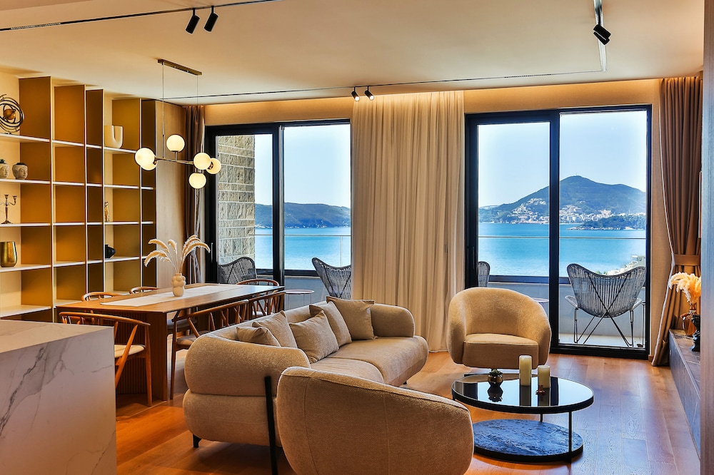 Regent Resort Budva 34/53