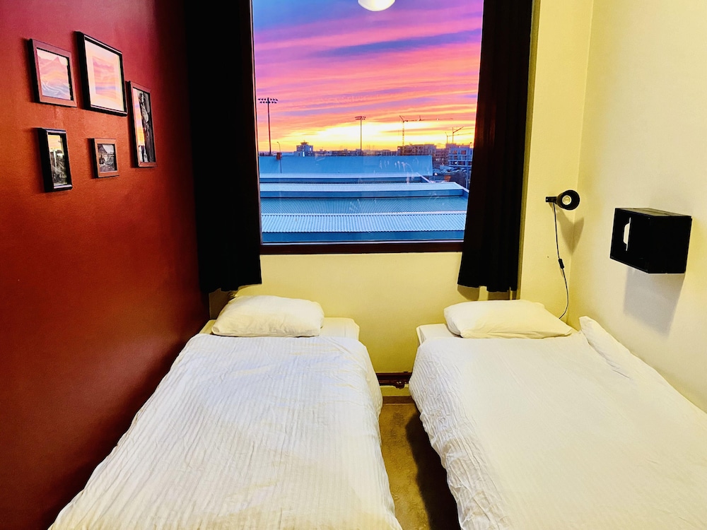 Bus Hostel Reykjavik 9/43