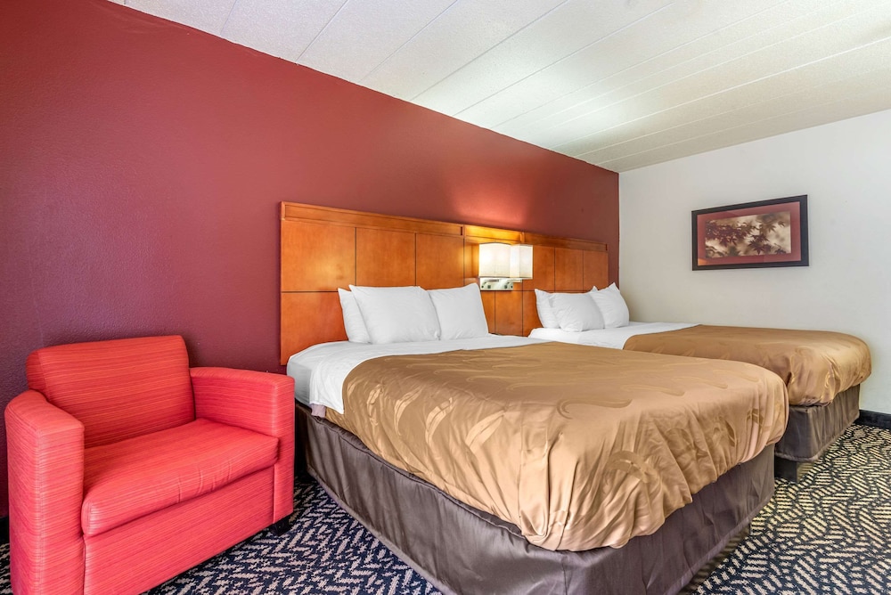 Standard, 2 Queen Beds