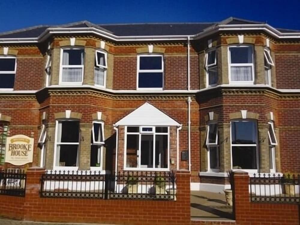 Brooke House 1/44