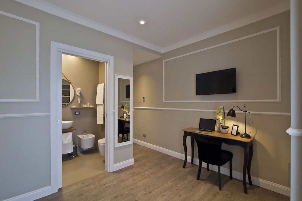 Seven Suites 47/58