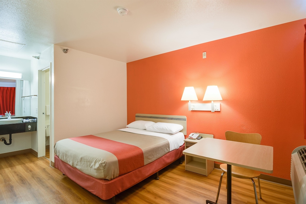 Motel6 Rolling Meadows, IL - Chicago Northwest 33/69