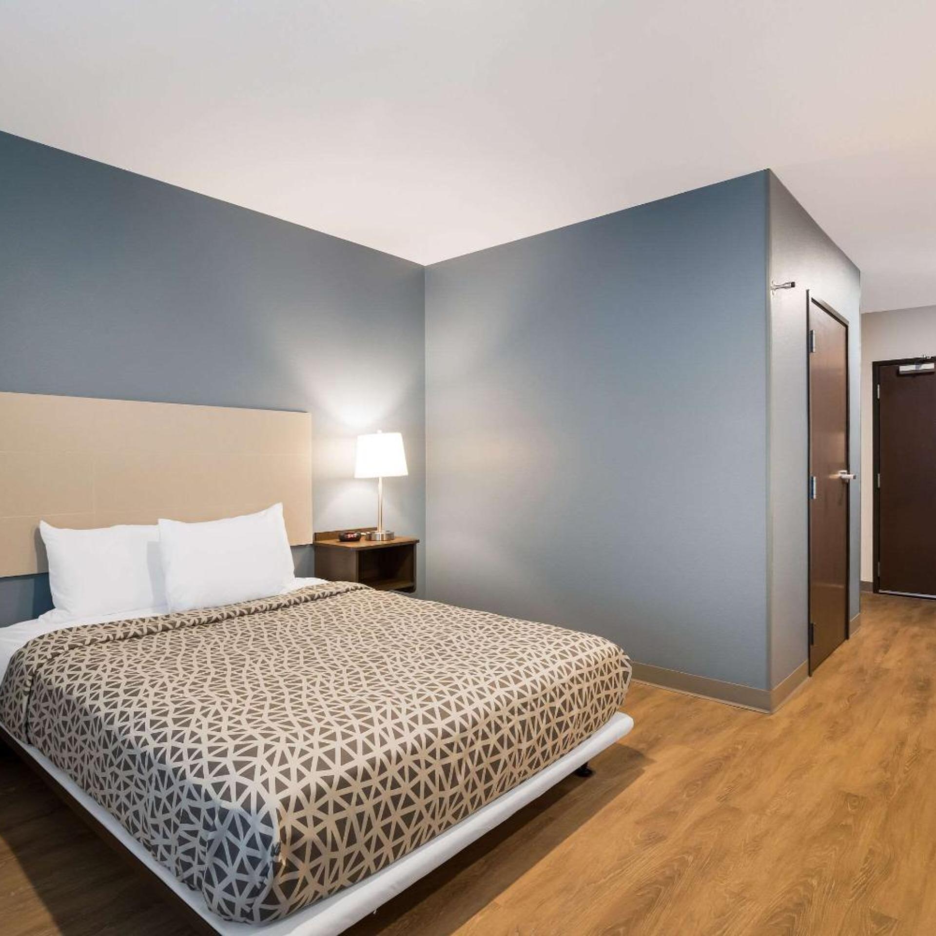 WoodSpring Suites Moreno Valley 8/26