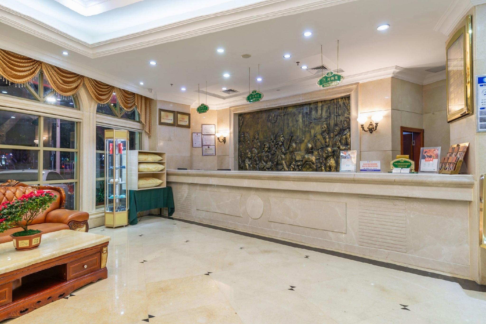 Vienna Hotel (Huizhou Maidi) 8/32