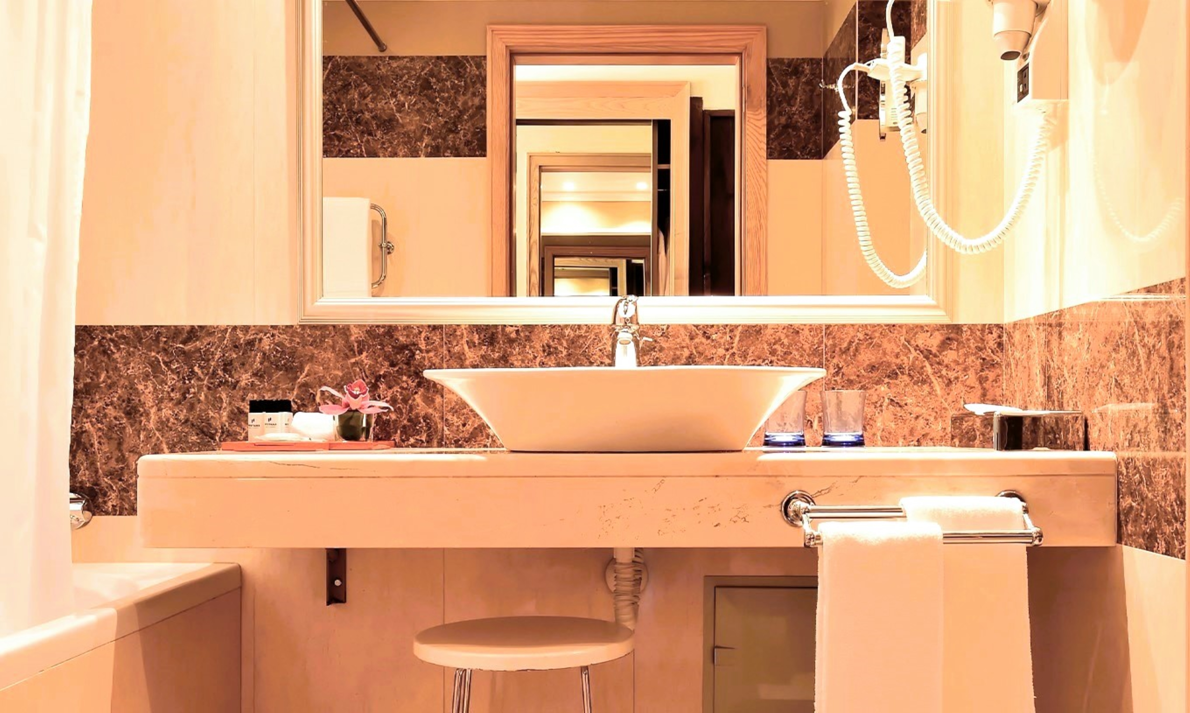 Room, Single, Double Bed, Pool View, Pestana Carlton Madeira 2/2